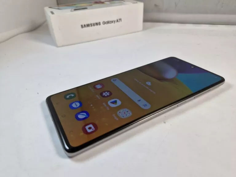 samsung-galaxy-a71-6128gb-pudelko-stan-11323-2