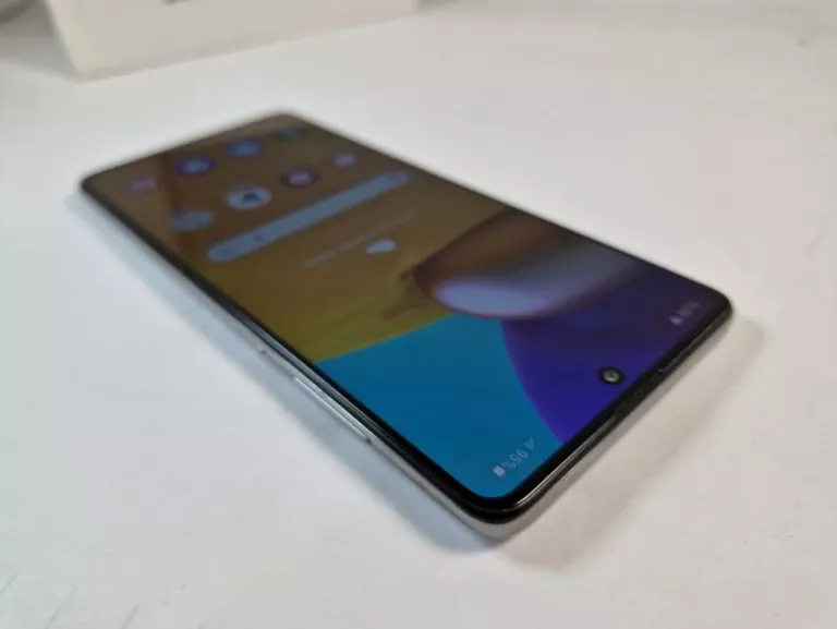 samsung-galaxy-a71-6128gb-pudelko-kod-producenta-sm-a715fzsuxeo