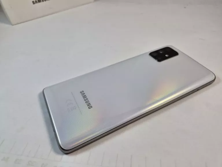 samsung-galaxy-a71-6128gb-pudelko-wbudowana-pamiec-202869-214189