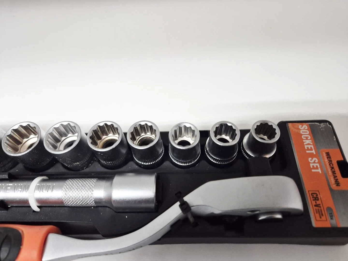 zestaw-kluczy-nasadowych-werckmann-waga-produktu-z-opakowaniem-jednostkowym-2000