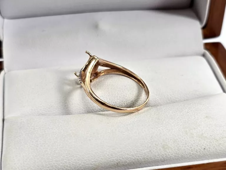 zloty-pierscionek-585-173-g-rozmiar-15-uszkodzony-material-15835-2