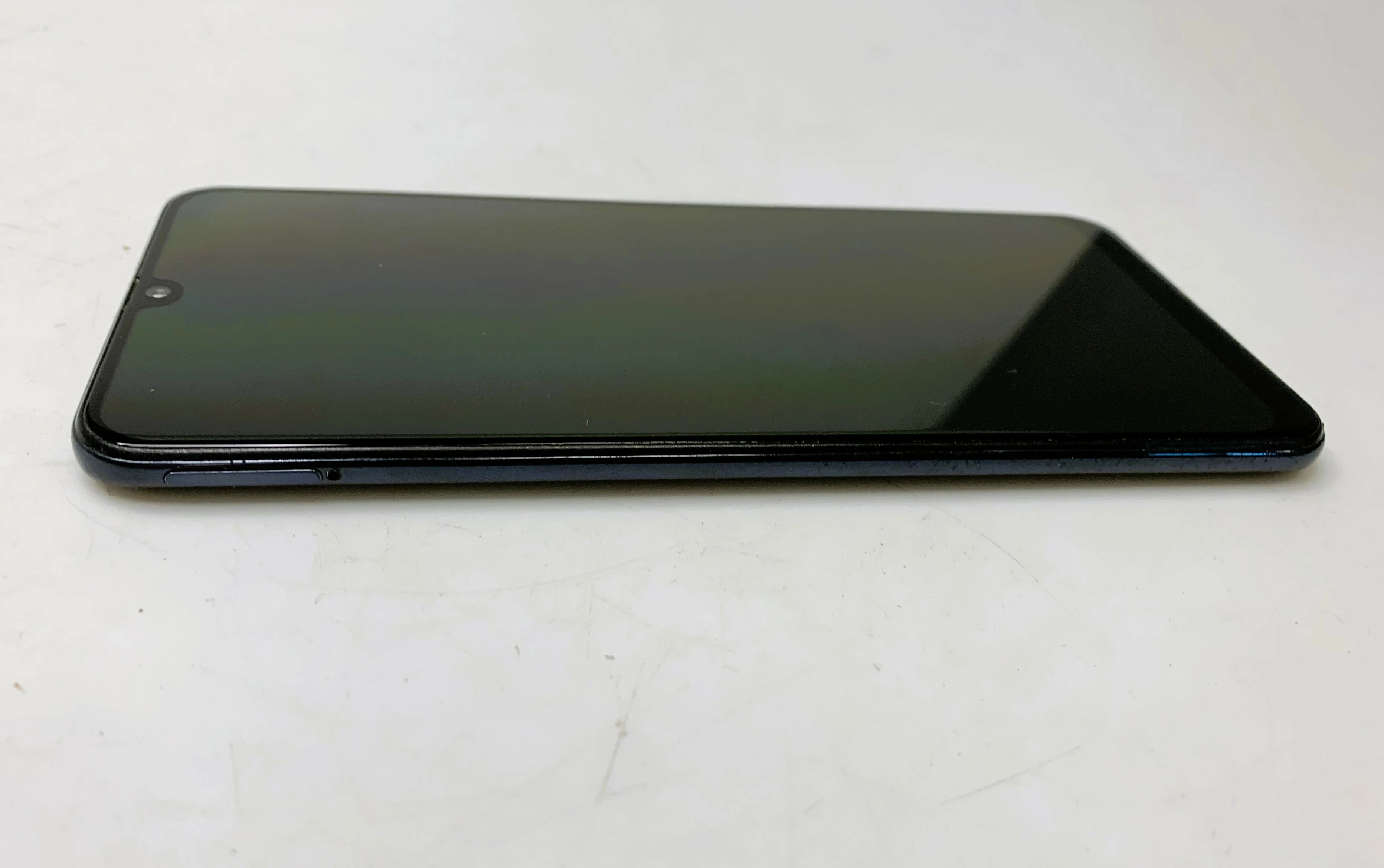 telefon-samsung-galaxy-a50-4128gb-kod-producenta-sm-a505fzksxeo