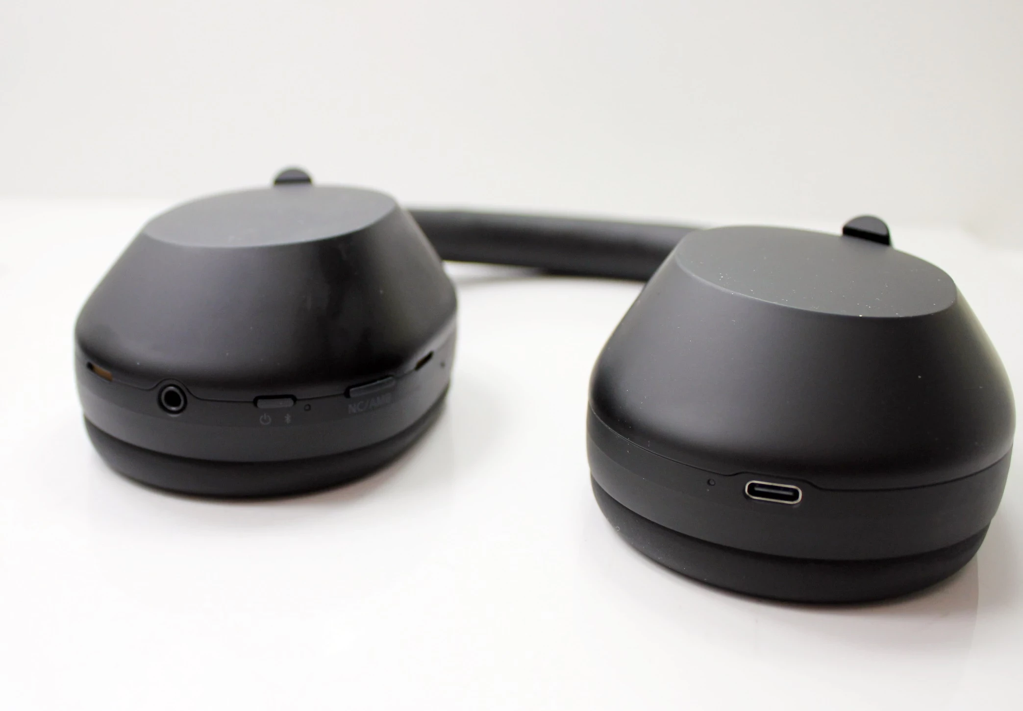 sluchawki-sony-wh-1000xm5-transmisja-sygnalu-203713-217785