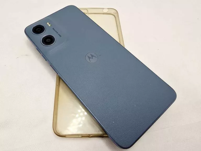 telefon-motorola-motoe15-264gb-przekatna-ekranu-667