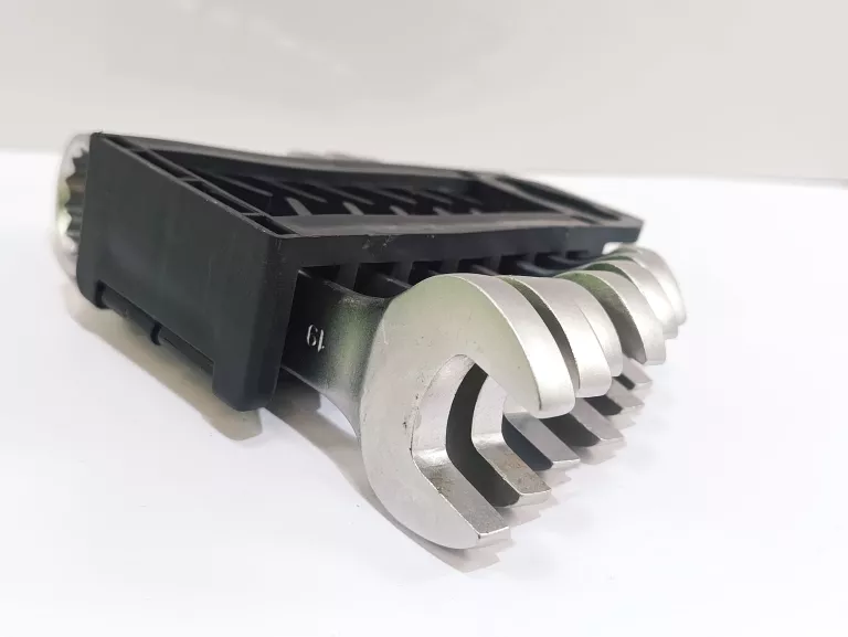 zestaw-kluczy-plasko-oczkowych-7-sztuk-magnusson-product-id-9195ec3e-953a-4499-9a2d-a078f9b48d37