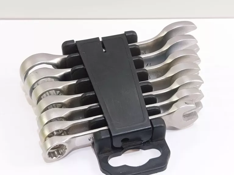 zestaw-kluczy-plasko-oczkowych-7-sztuk-magnusson-kod-producenta-213885