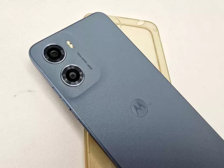 telefon-motorola-motoe15-264gb-wbudowana-pamiec-202869-214193