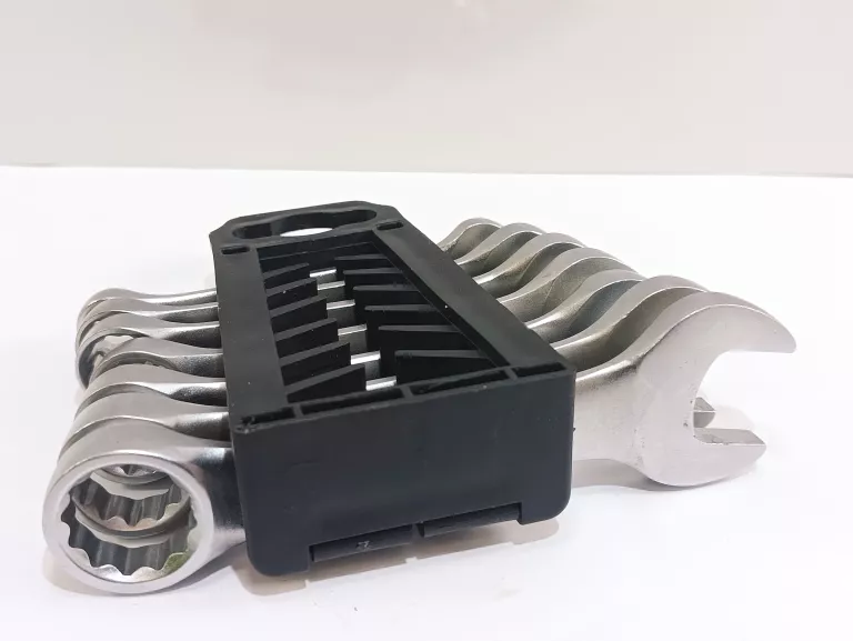 zestaw-kluczy-plasko-oczkowych-7-sztuk-magnusson-marka-248811-950928