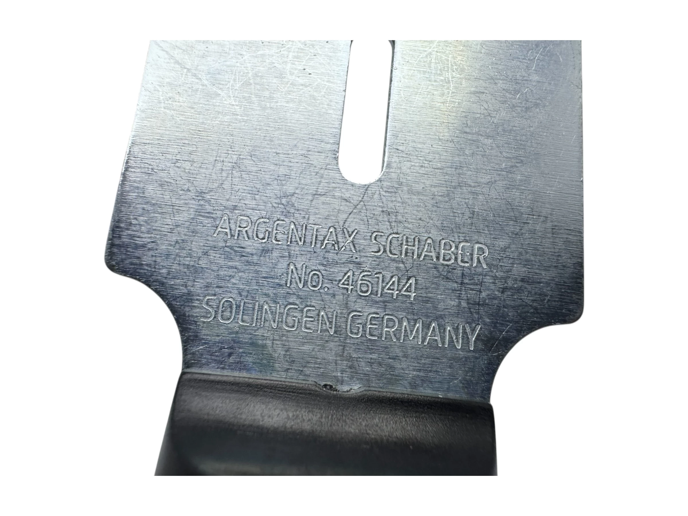 skrobak-martor-46144-czarno-srebrny-39-mm-kod-producenta-4614402