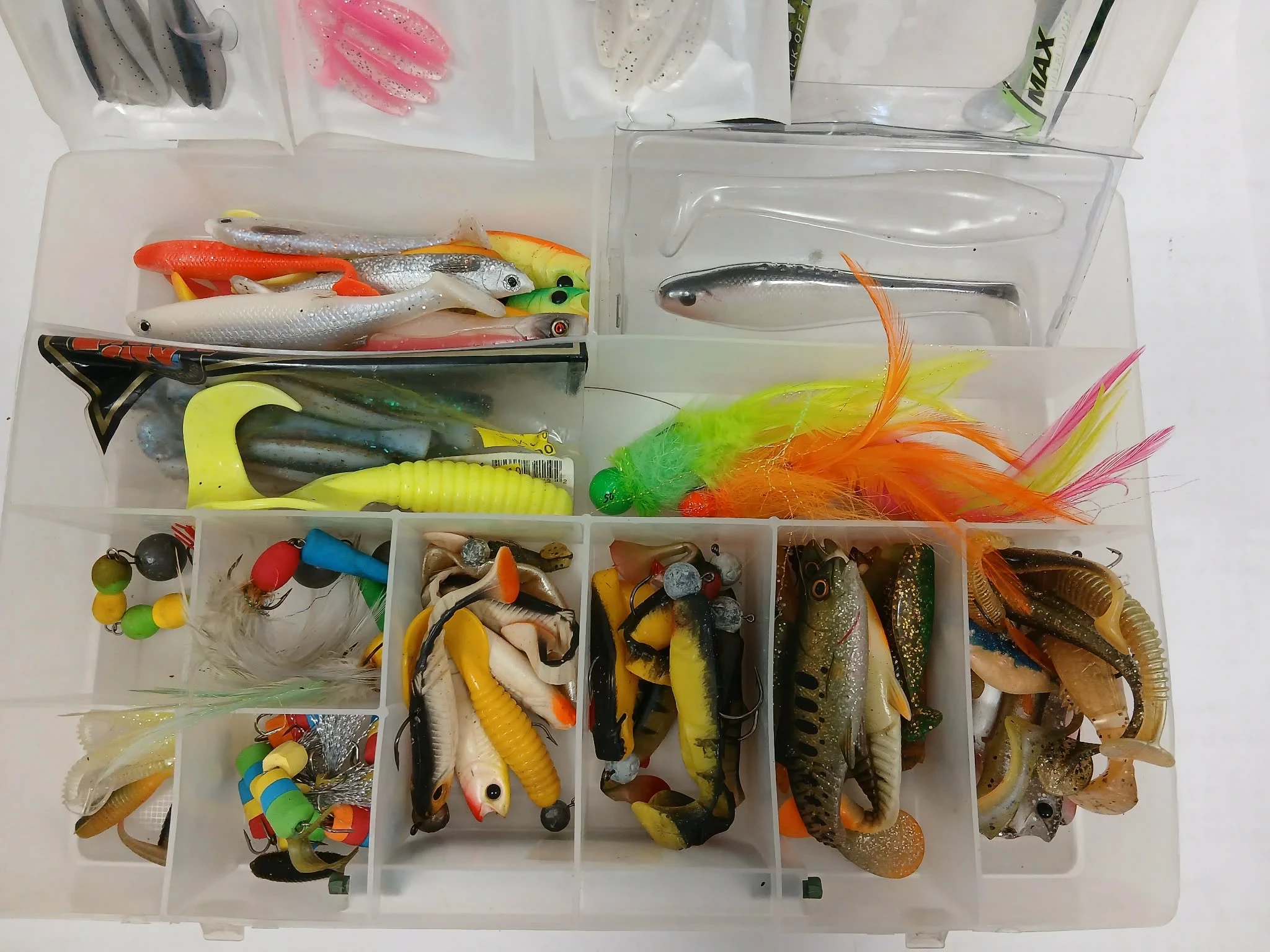 pudelko-z-przynetami-13-kod-producenta-1123