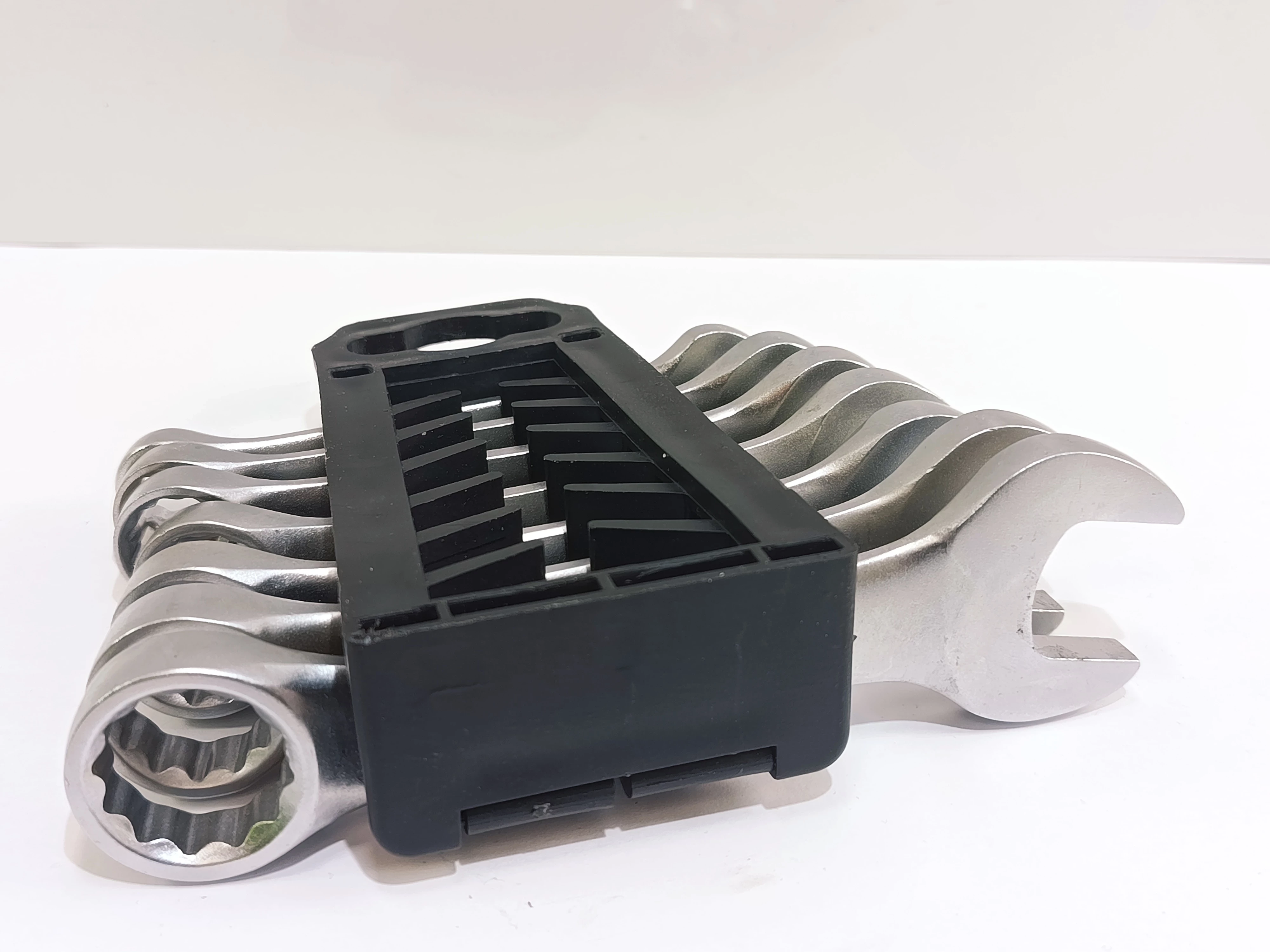 zestaw-kluczy-plasko-oczkowych-7-sztuk-magnusson-marka-248811-950928