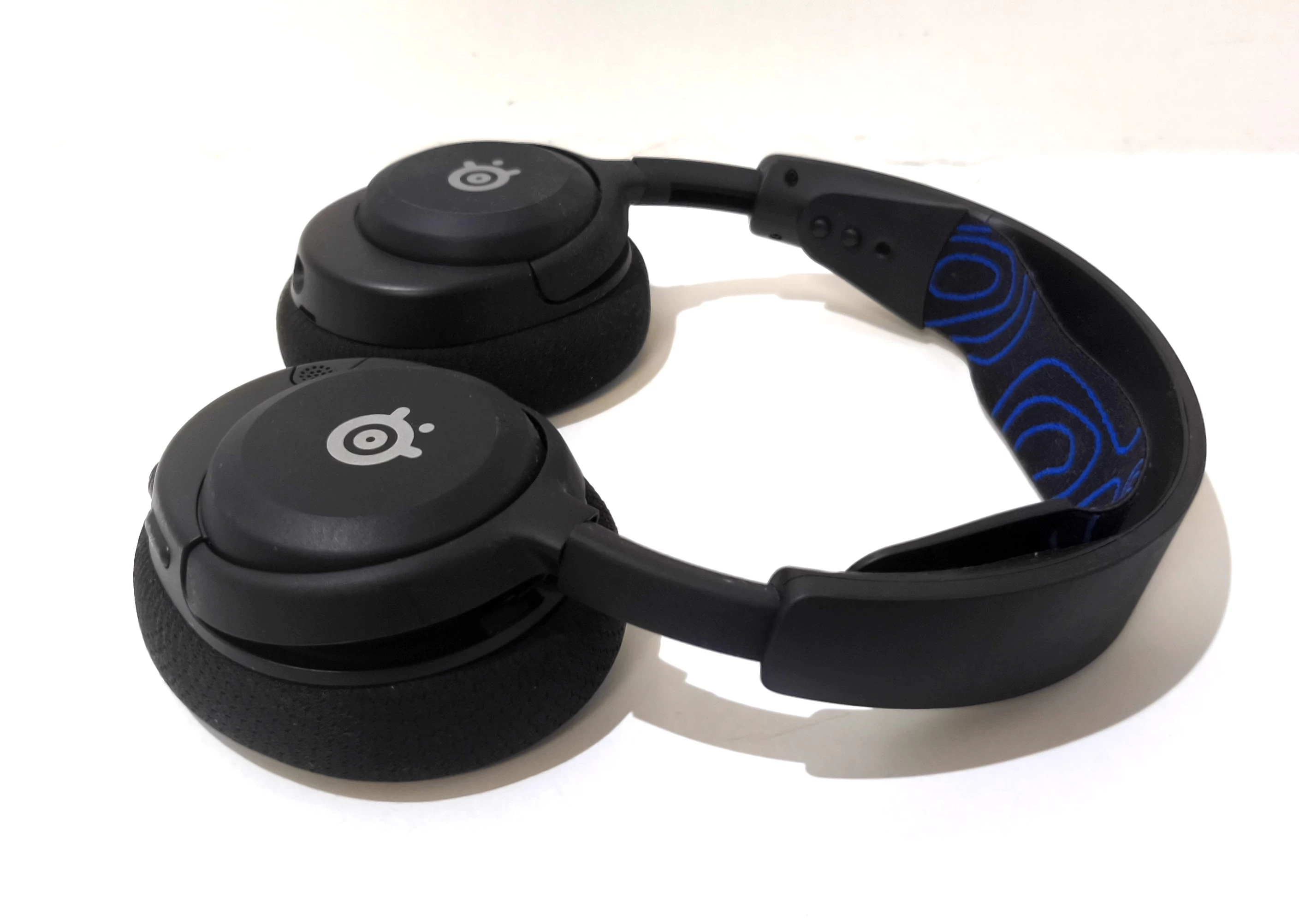 sluchawki-steelseries-arctis-nova-5-rodzaj-sluchawek-203681-217745