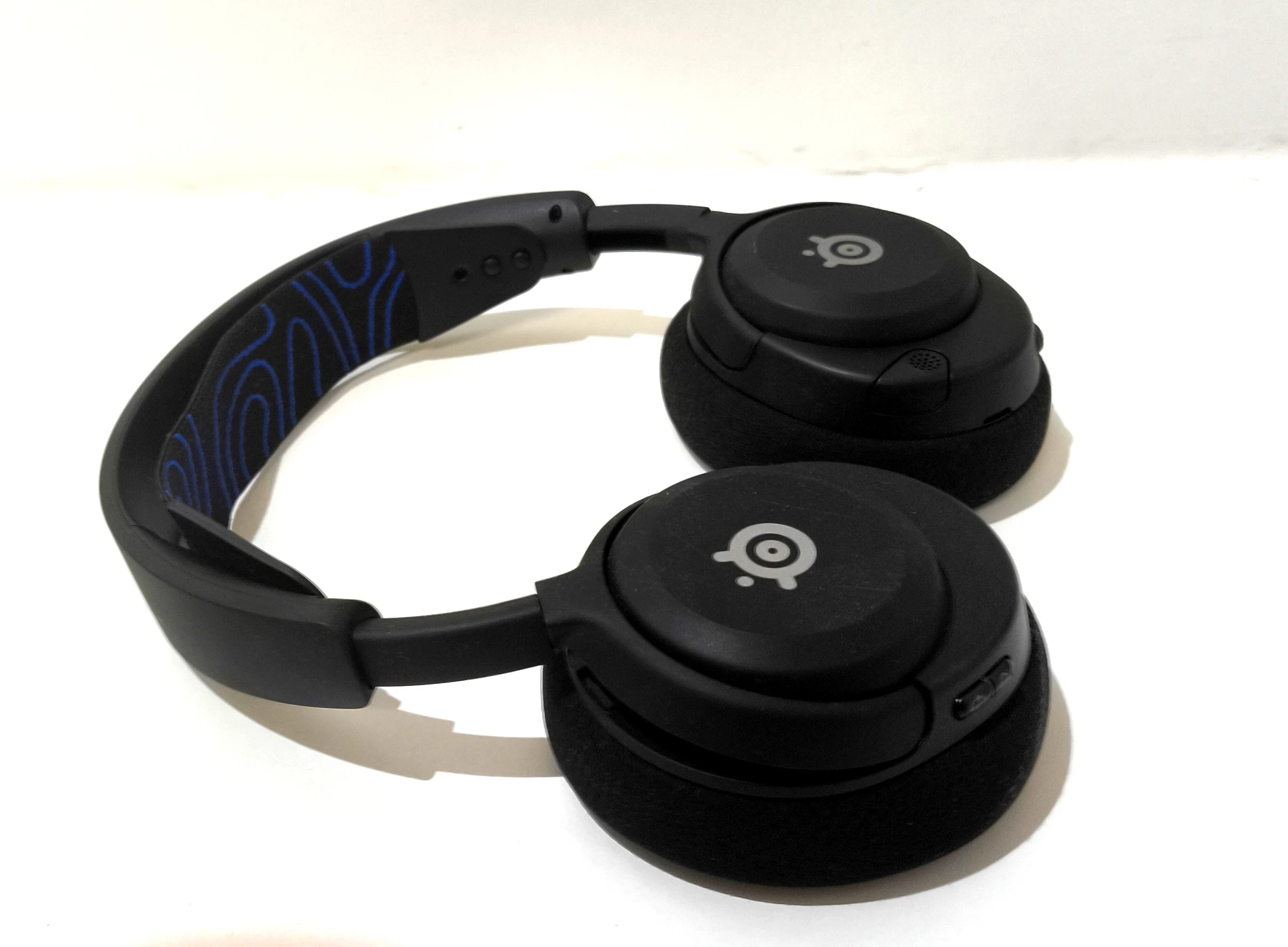 sluchawki-steelseries-arctis-nova-5-model-arctis-nova-5