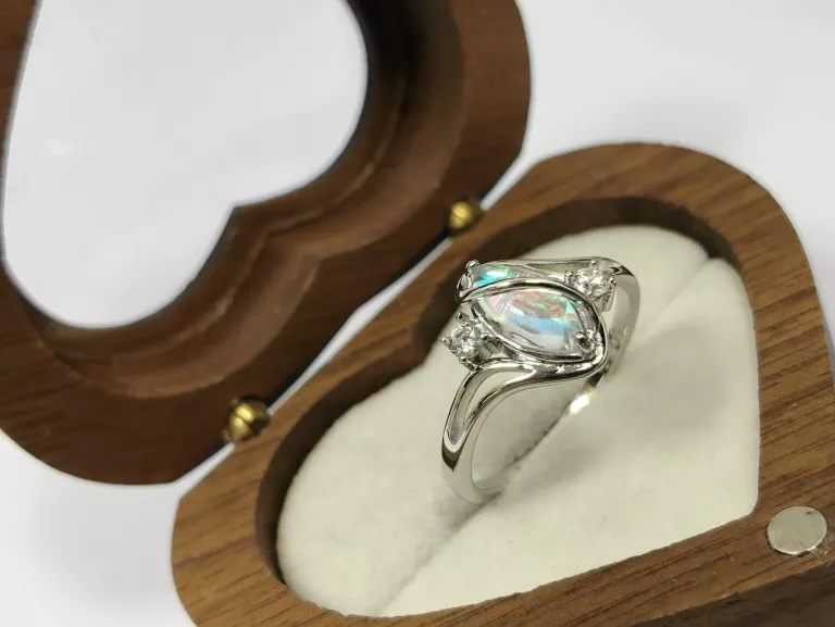 pierscionek-srebrny-925-opal-cyrkonie-rozmiar-20-stan-idealny-waga-267-g-rodzaj-2205-2