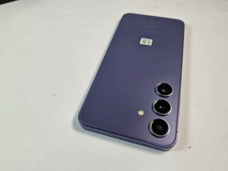 samsung-galaxy-s24-256gb-pudelko-blokada-wbudowana-pamiec-202869-214185