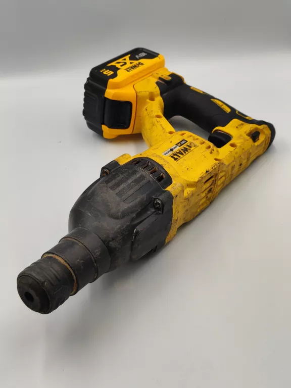 mlotowiertarka-dewalt-dch133-aku-18-v-maksymalna-moc-60000