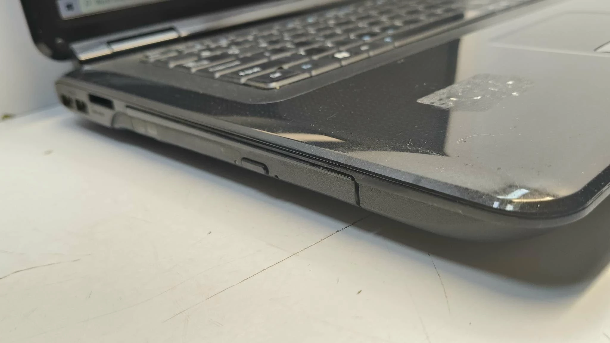 laptop-asus-k70io-inet-core-2-4ram-dysk-toshiba-500-gb-25-sata-iii-przekatna-ekranu-173