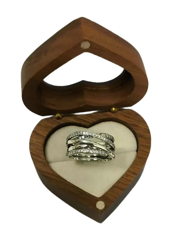 pandora-szeroki-pierscionek-lsniace-linie-190919cz-r60-925-ale-r-20-kamien-17088-128