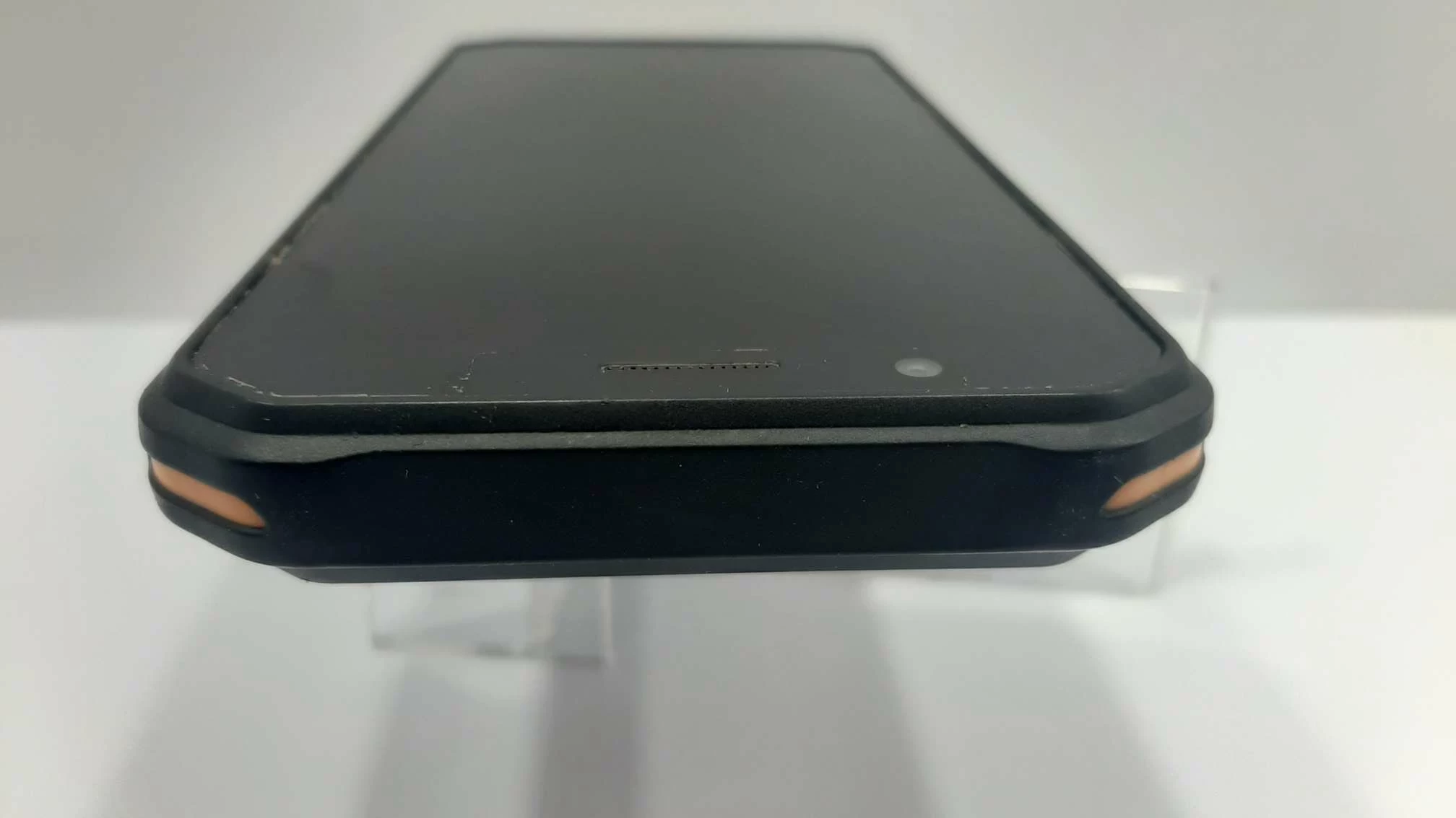 telefon-hammer-energy-x-przekatna-ekranu-550