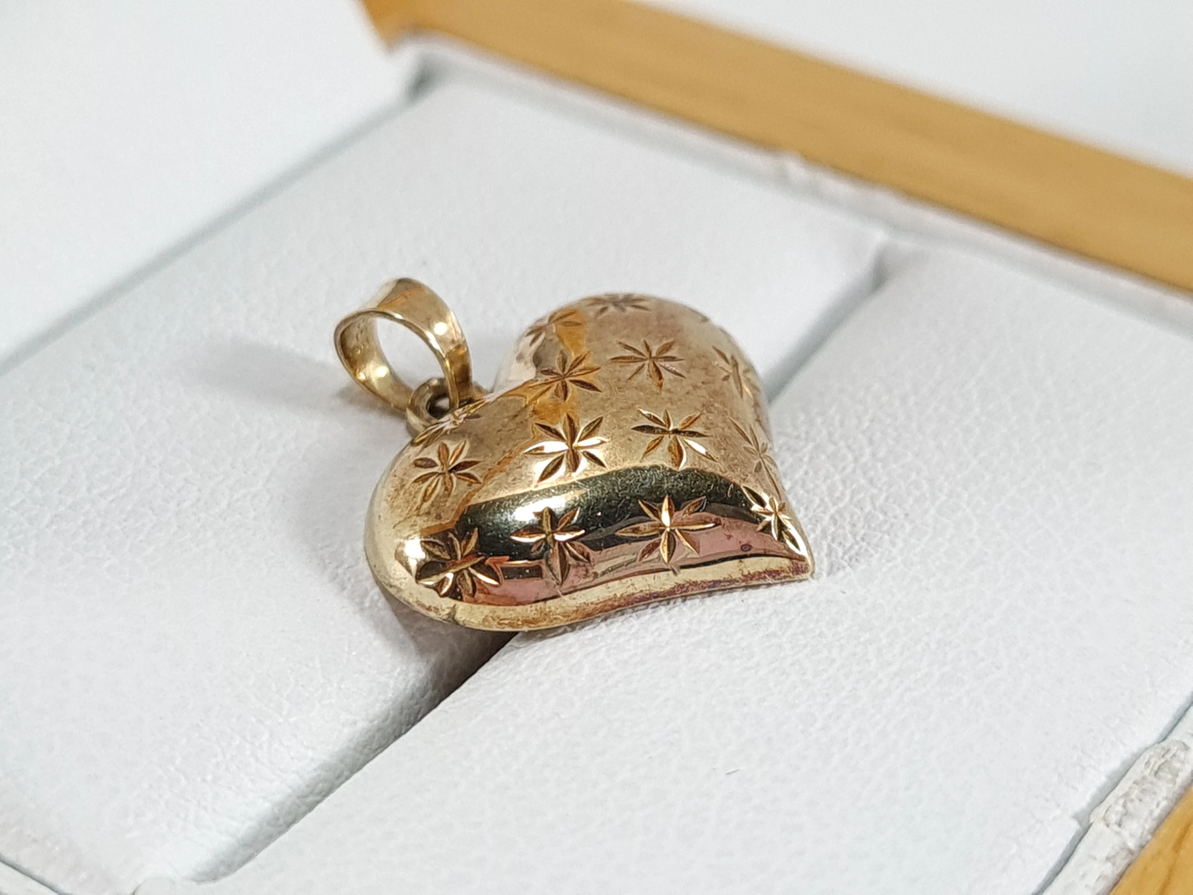 zlota-zawieszka-serduszko-pr333-064g-material-15835-2