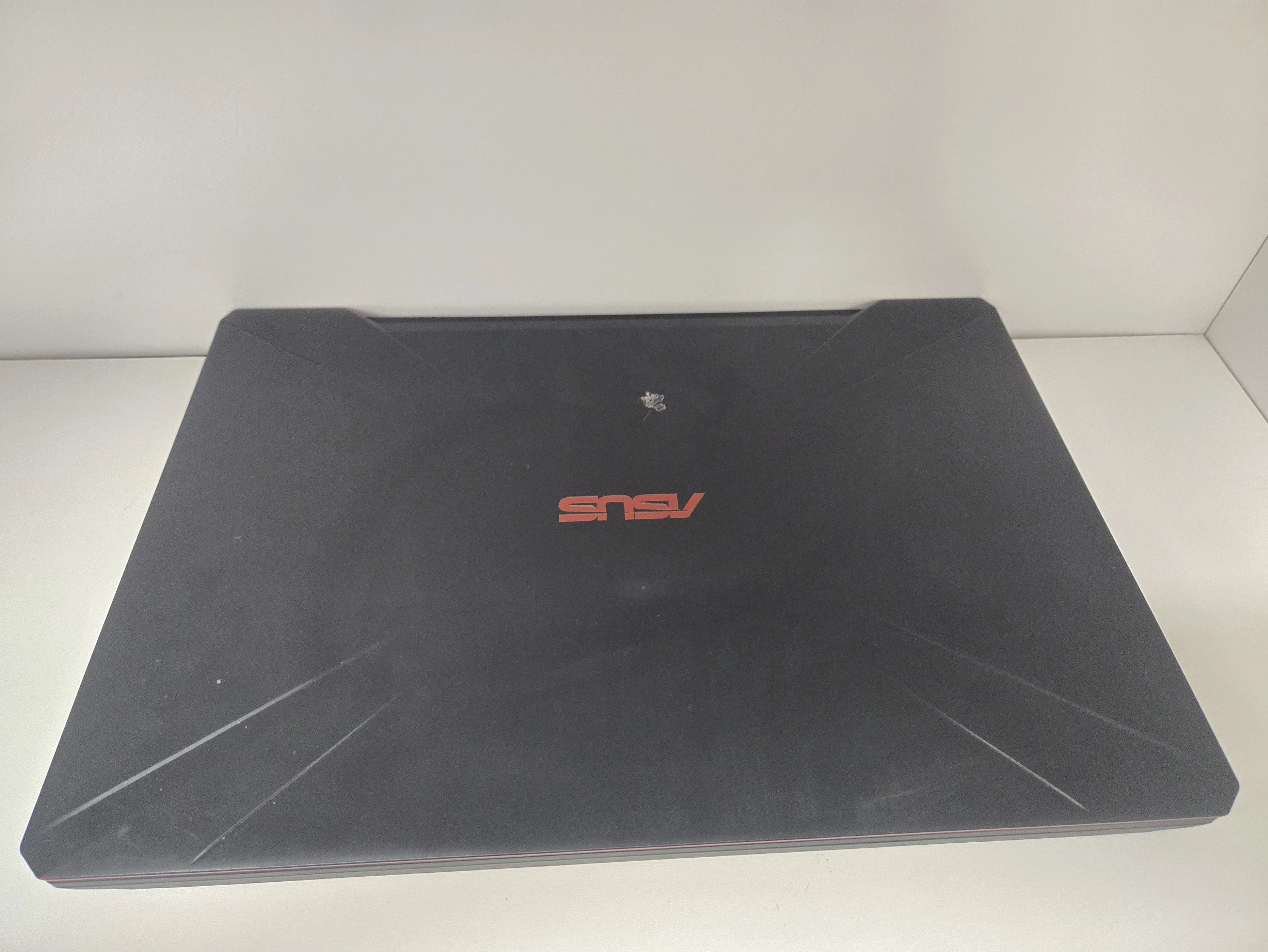 laptop-asus-tuf-gaming-fx504-i5-8th-1050-24gb-ram-1t-przekatna-ekranu-1560