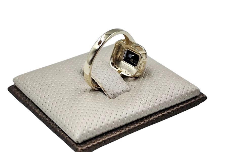 zloty-pierscionek-z-czarnym-kamieniem-585-278g-r16-material-15835-2