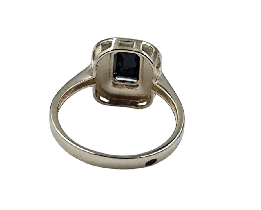 zloty-pierscionek-z-czarnym-kamieniem-585-278g-r16-waga-001