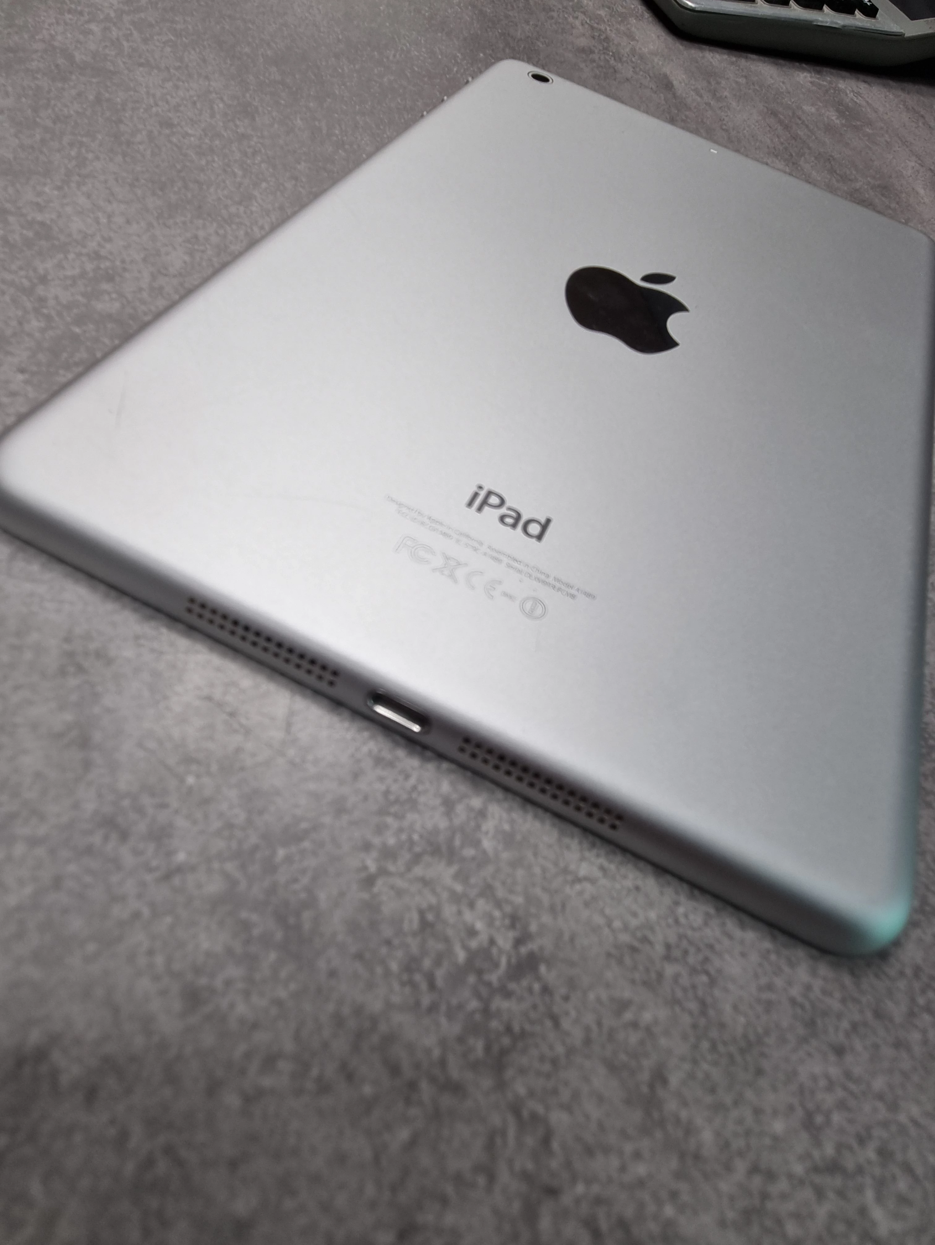 tablet-apple-ipad-mini-2-retina-wi-fi-16gb-a1489-stan-11323-2