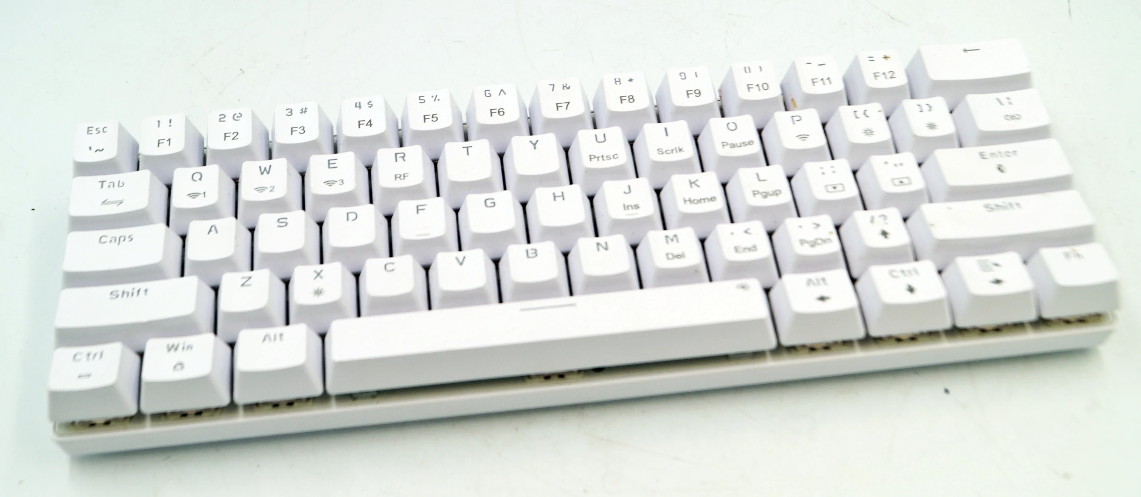 klawiatura-mad-dog-gk850w-gateron-red-bialy-ean-gtin-5907589349283