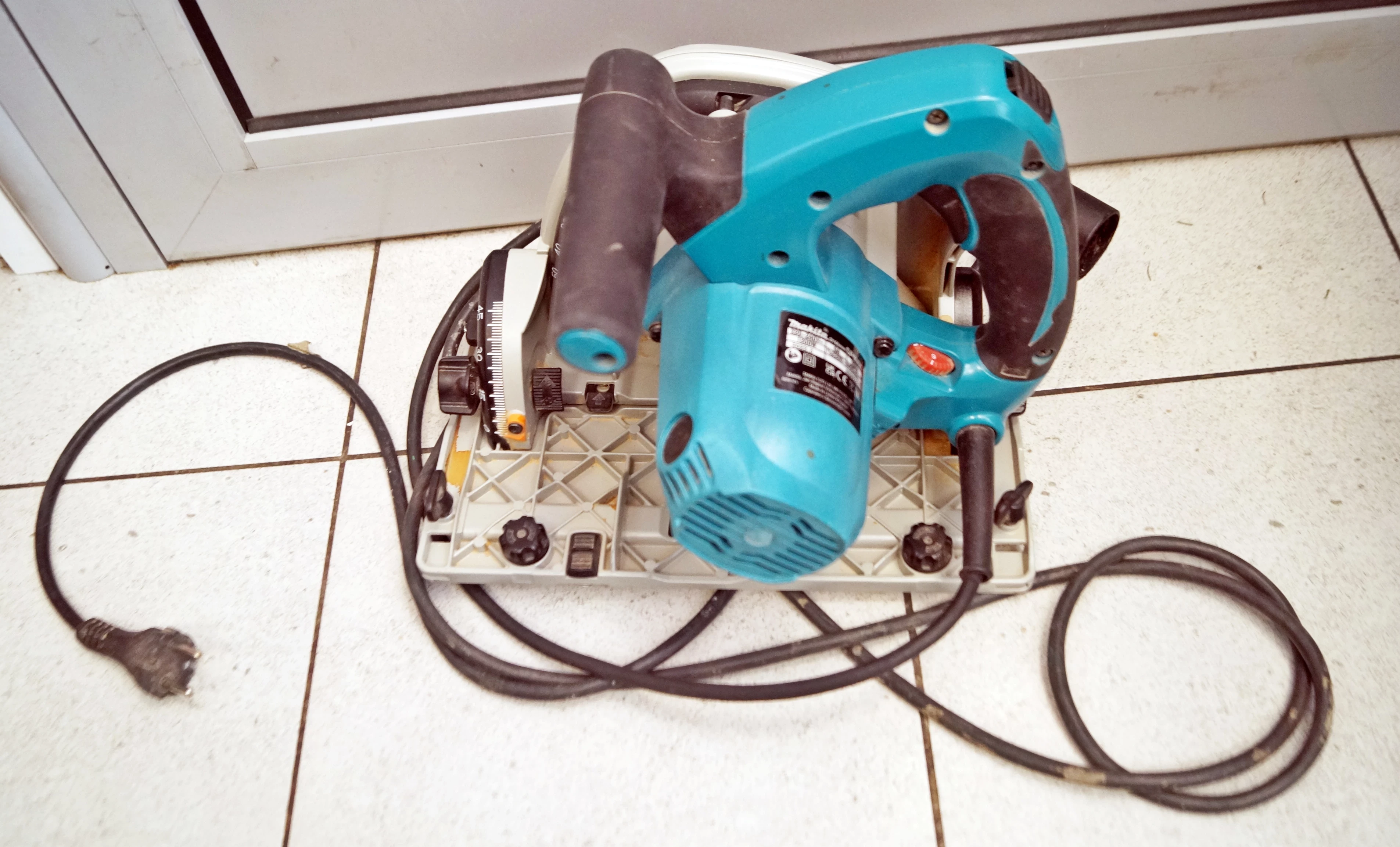 zaglebiarka-pila-tarczowa-makita-sp6000j-chelmska-50-warszawa