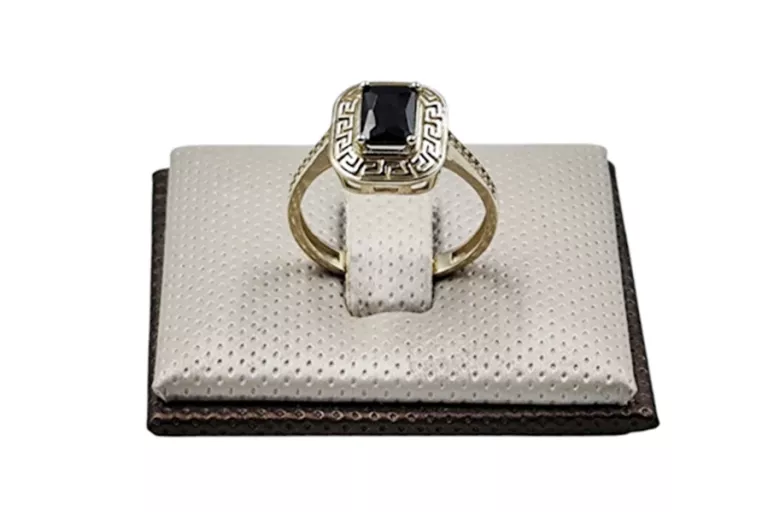 zloty-pierscionek-z-czarnym-kamieniem-585-278g-r16-rozmiarsrednica-wew-mm-372-16