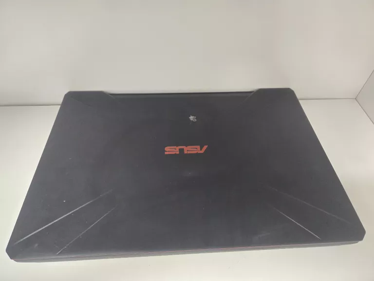 laptop-asus-tuf-gaming-fx504-i5-8th-1050-24gb-ram-1t-przekatna-ekranu-1560