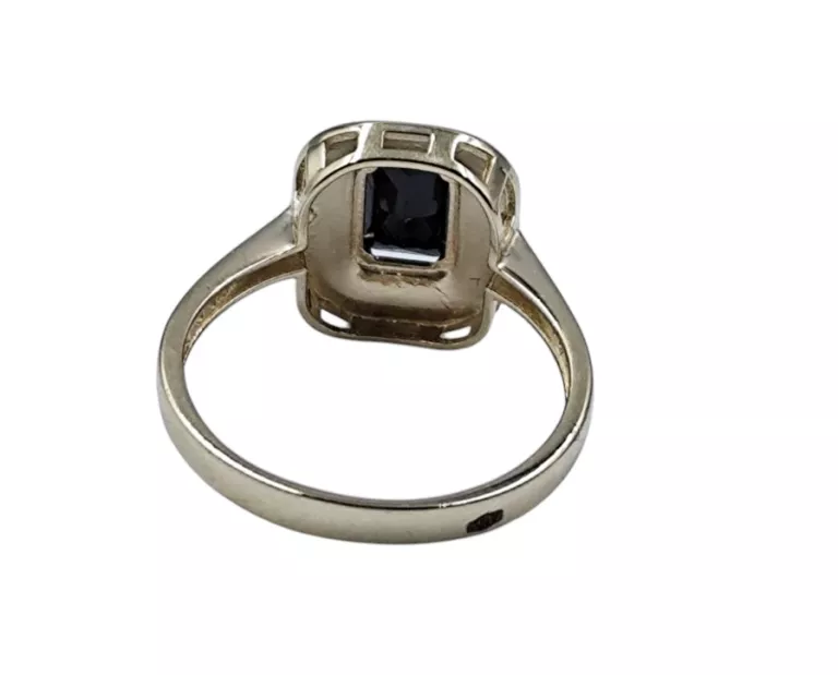 zloty-pierscionek-z-czarnym-kamieniem-585-278g-r16-waga-001