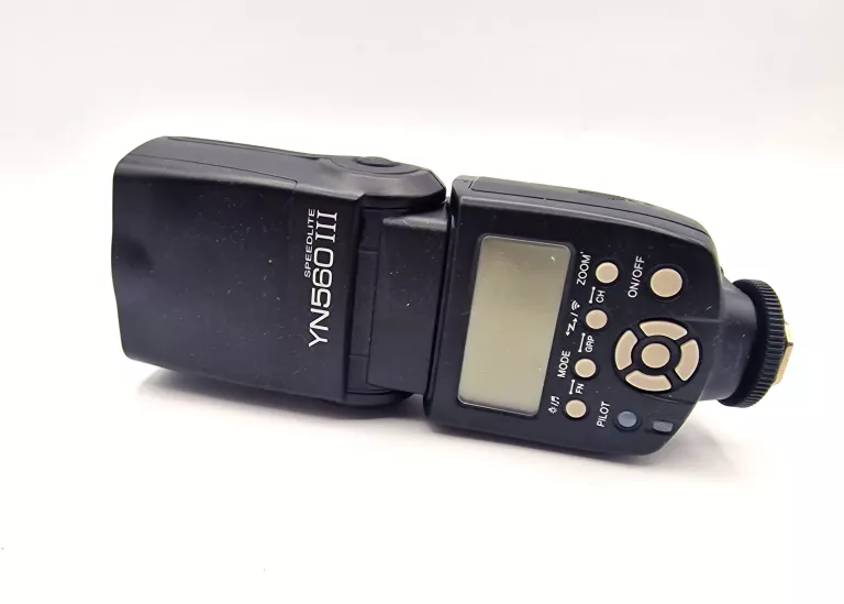 lampa-blyskowa-younguno-yn560iii-canon-nikon-osiedle-czecha-96-poznan