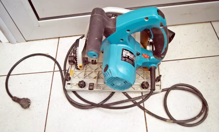 zaglebiarka-pila-tarczowa-makita-sp6000j-chelmska-50-warszawa