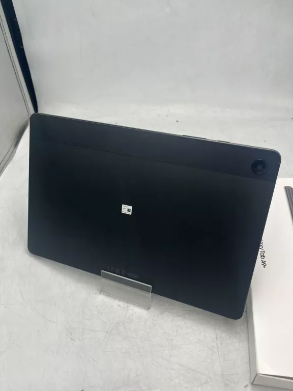 tablet-samsung-tab-a9-8128-gb-pudelko-przekatna-ekranu-1100
