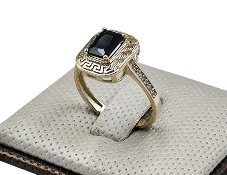 zloty-pierscionek-z-czarnym-kamieniem-585-278g-r16-ean-gtin-5905868206173
