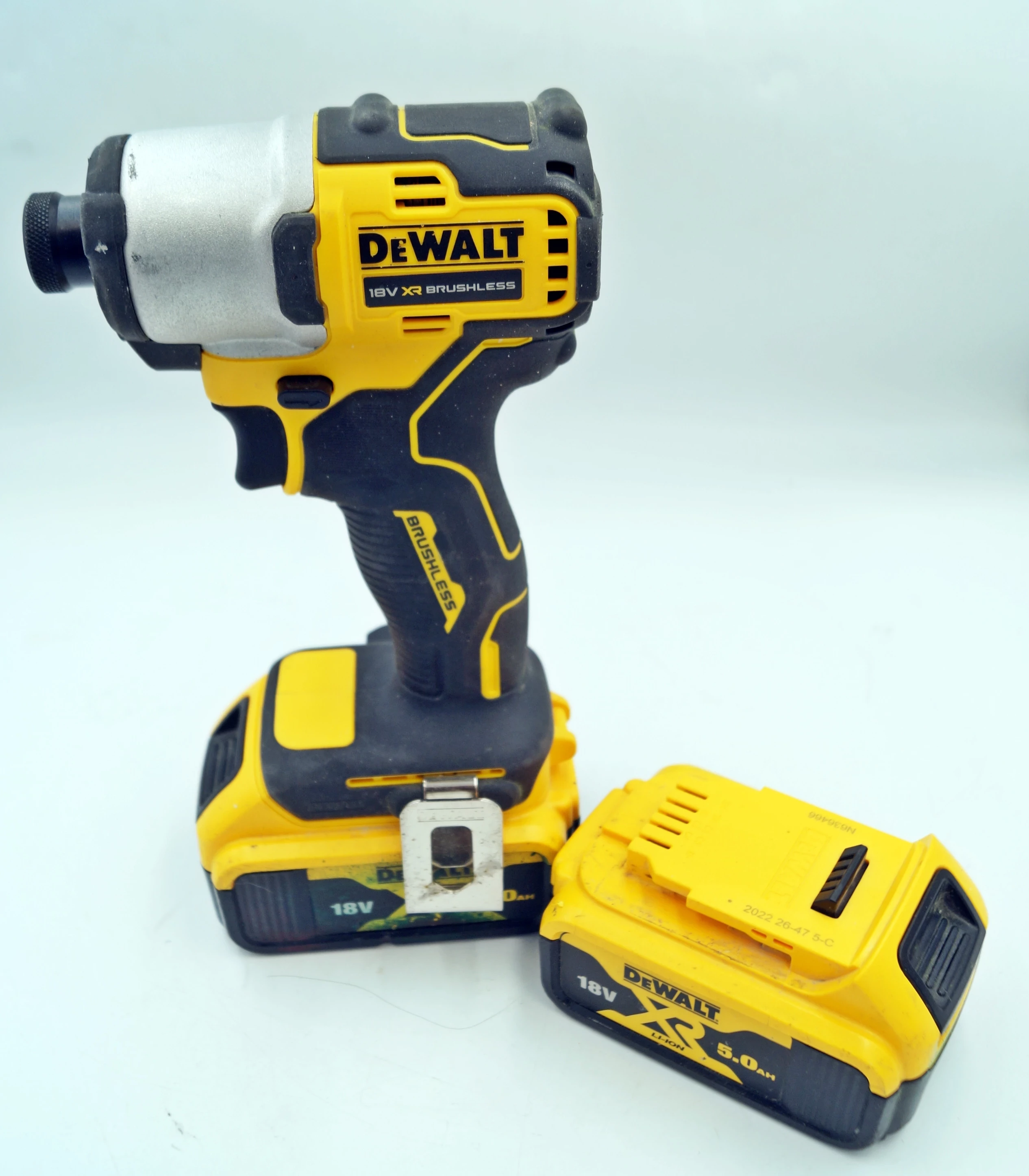 zakretarka-dewalt-dcf840-2x-akumulator-chelmska-50-warszawa