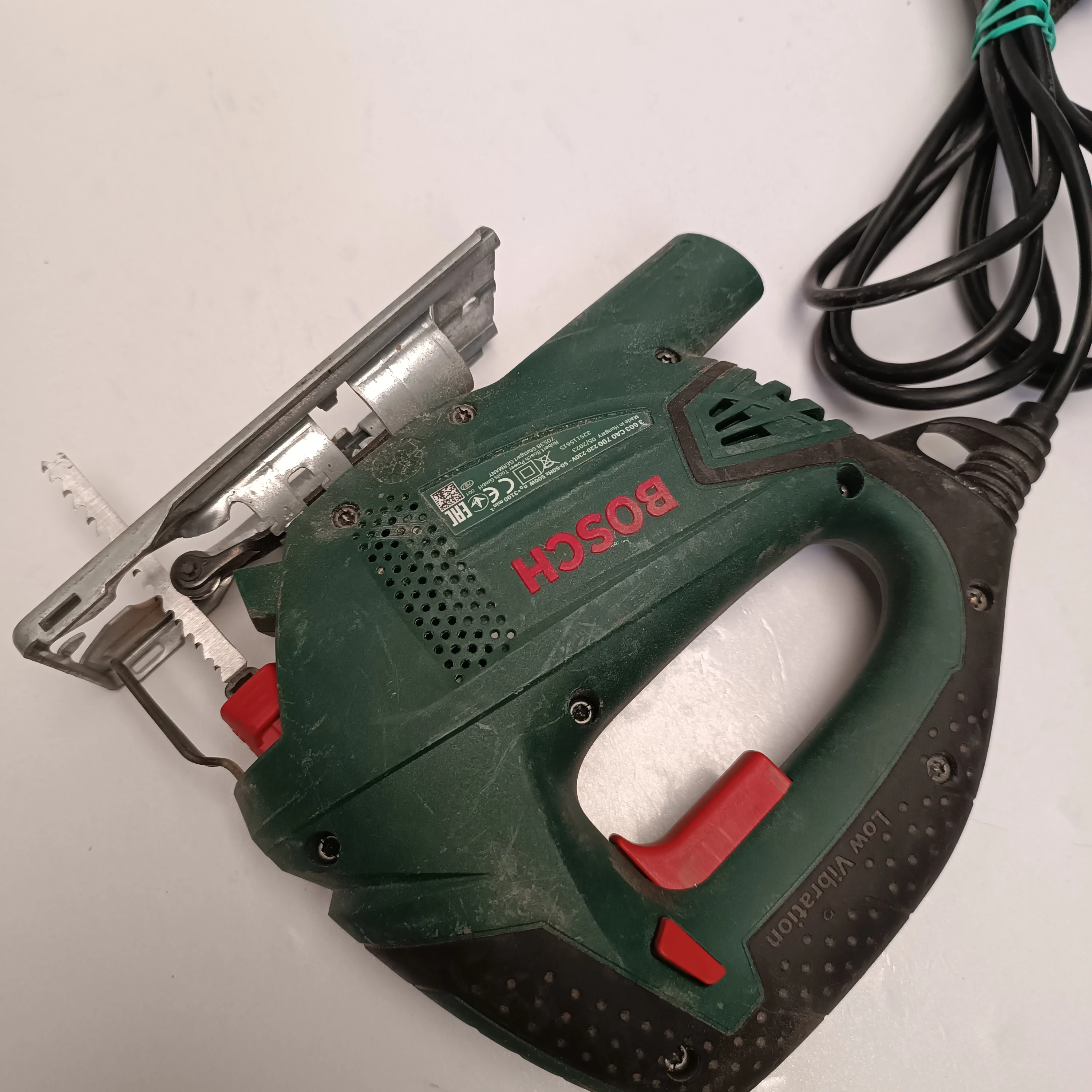 wyrzynarka-bosch-pst-650-w-walizce-mocowanie-brzeszczotu-205041-222245