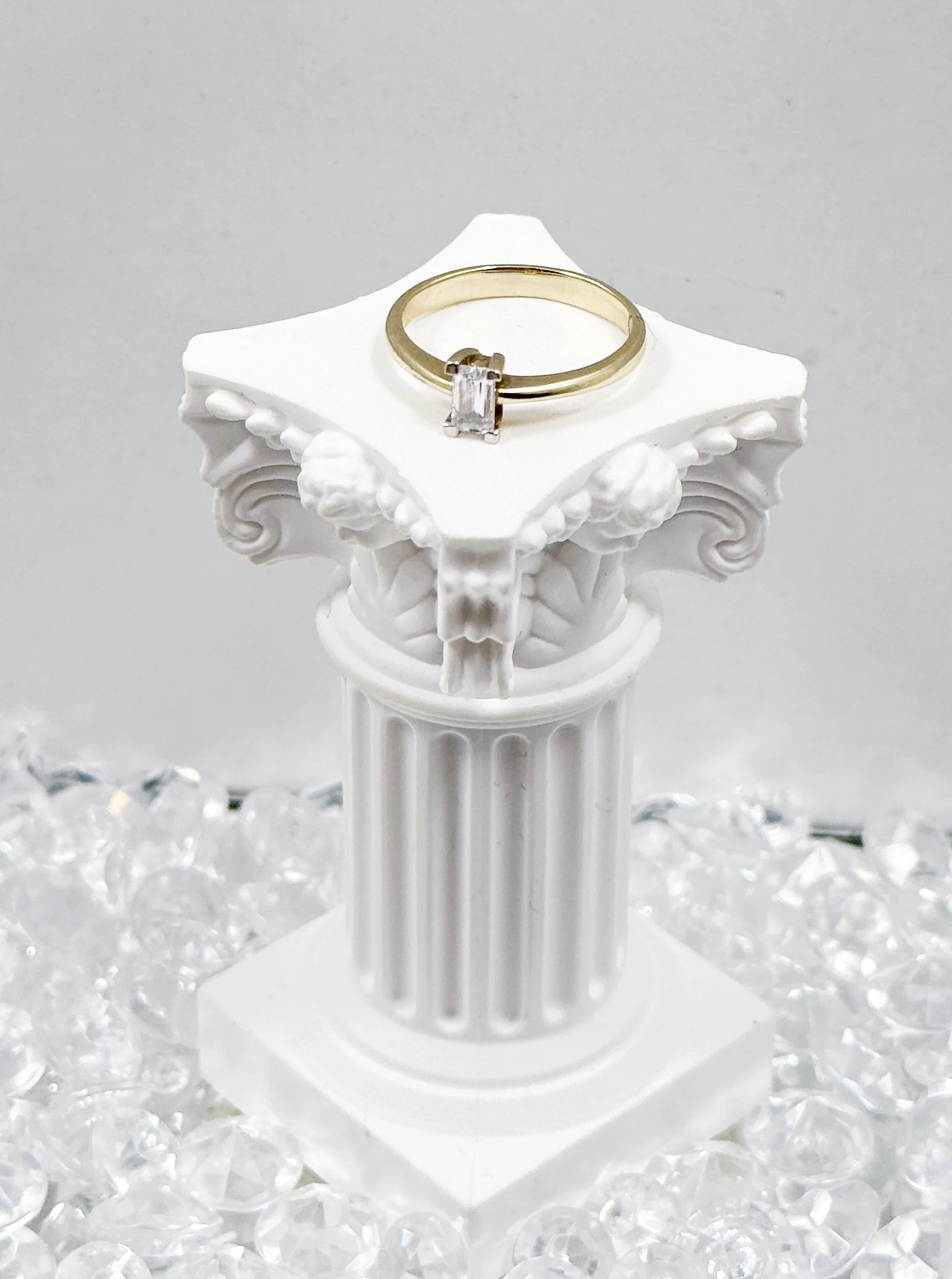 sliczny-zloty-pierscionek-z-cyrkonia-14-karatow-r10-rodzaj-2205-2