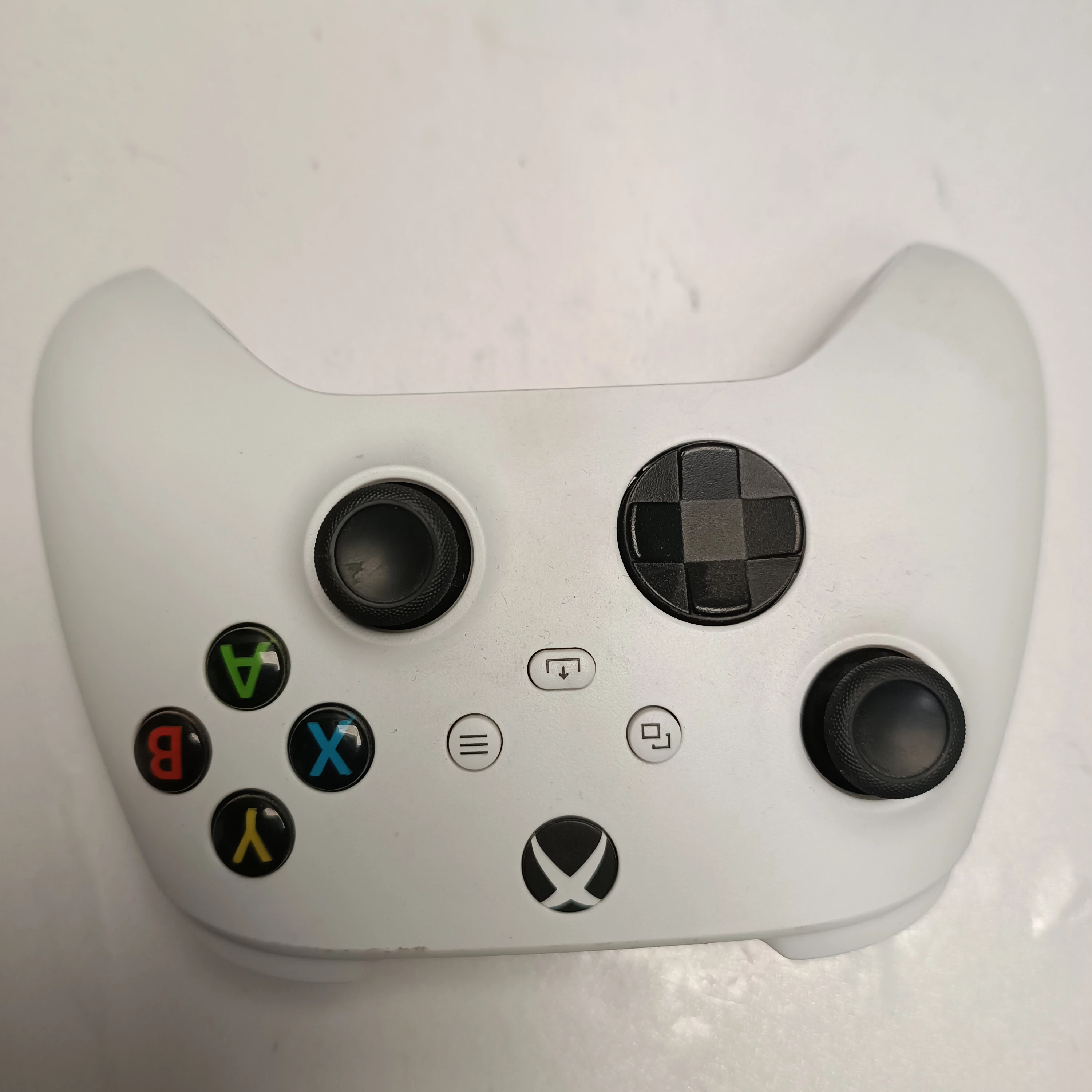 konsola-xbox-series-x-waga-produktu-z-opakowaniem-jednostkowym-2000