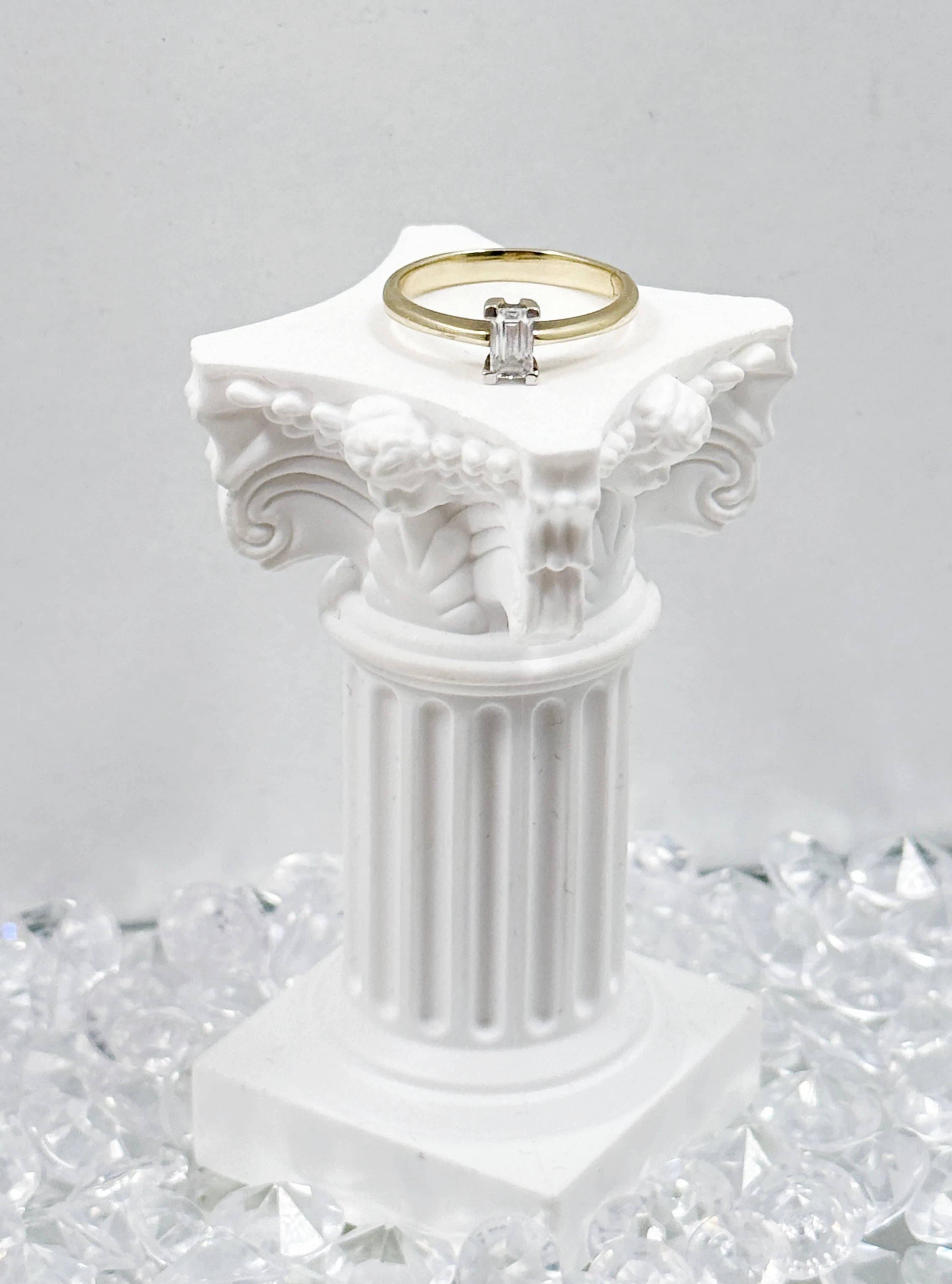 sliczny-zloty-pierscionek-z-cyrkonia-14-karatow-r10-kosciuszki-159-wroclaw-gracja