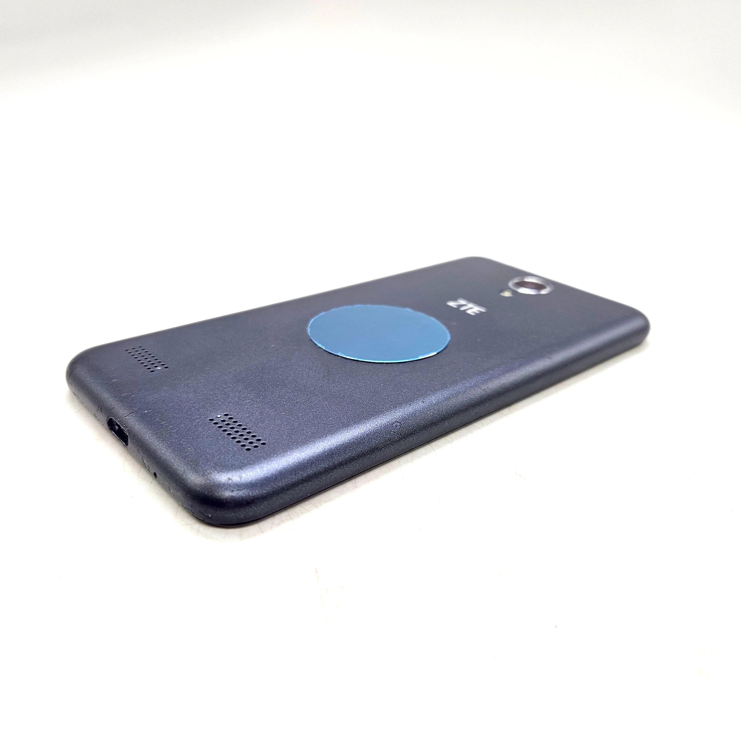 telefon-zte-blade-a520-18-gb-karta-sd-16gb-wbudowana-pamiec-202869-214205