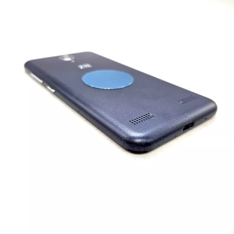 telefon-zte-blade-a520-18-gb-karta-sd-16gb-przekatna-ekranu-500