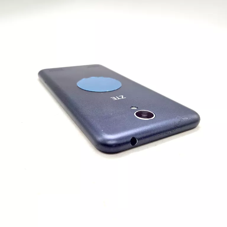 telefon-zte-blade-a520-18-gb-karta-sd-16gb-pamiec-ram-202865-214137