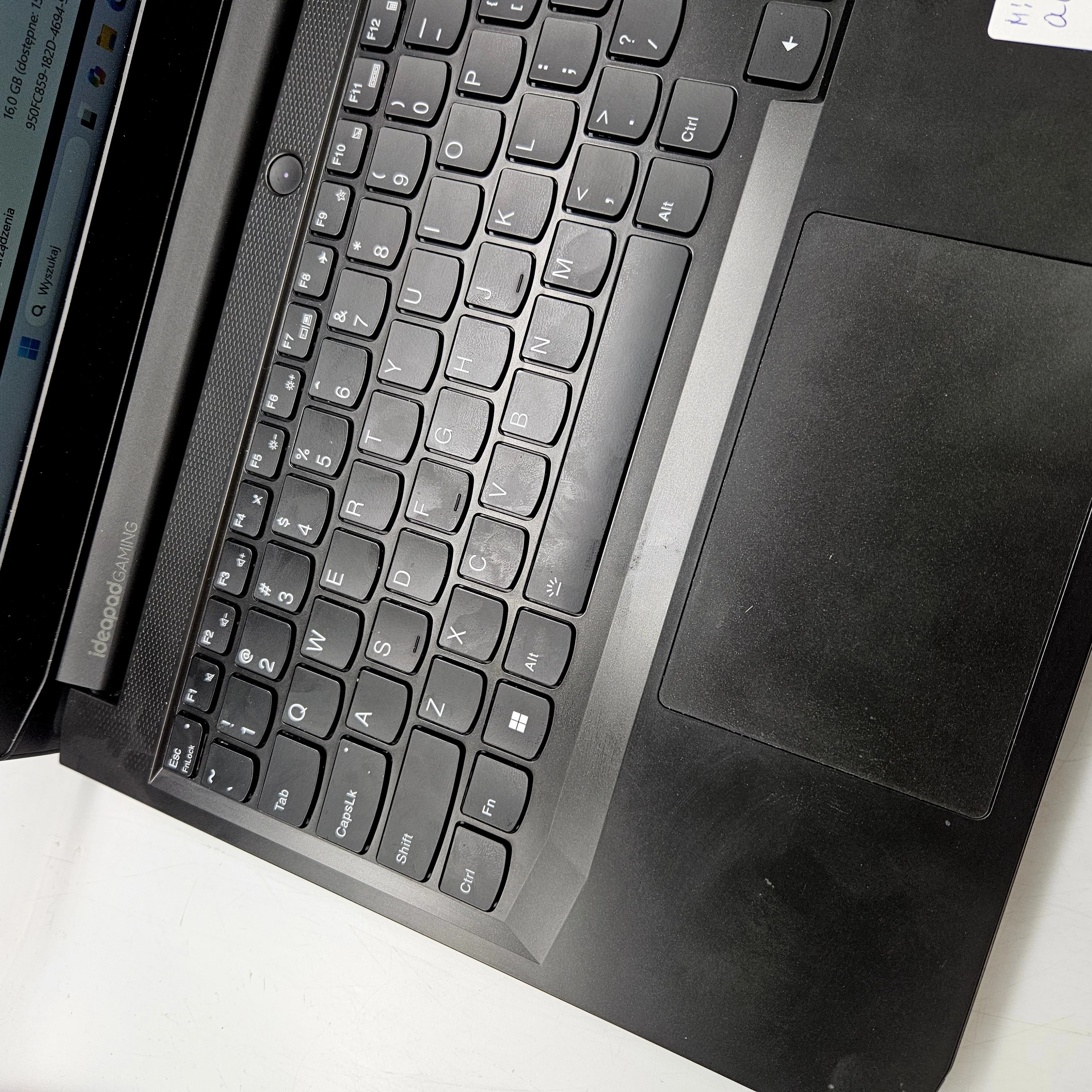 laptop-lenovo-ideapad-gaming-3-15iuh6-i5-11gen-16gb-ssd-512gb-rtx3050-przekatna-ekranu-1560