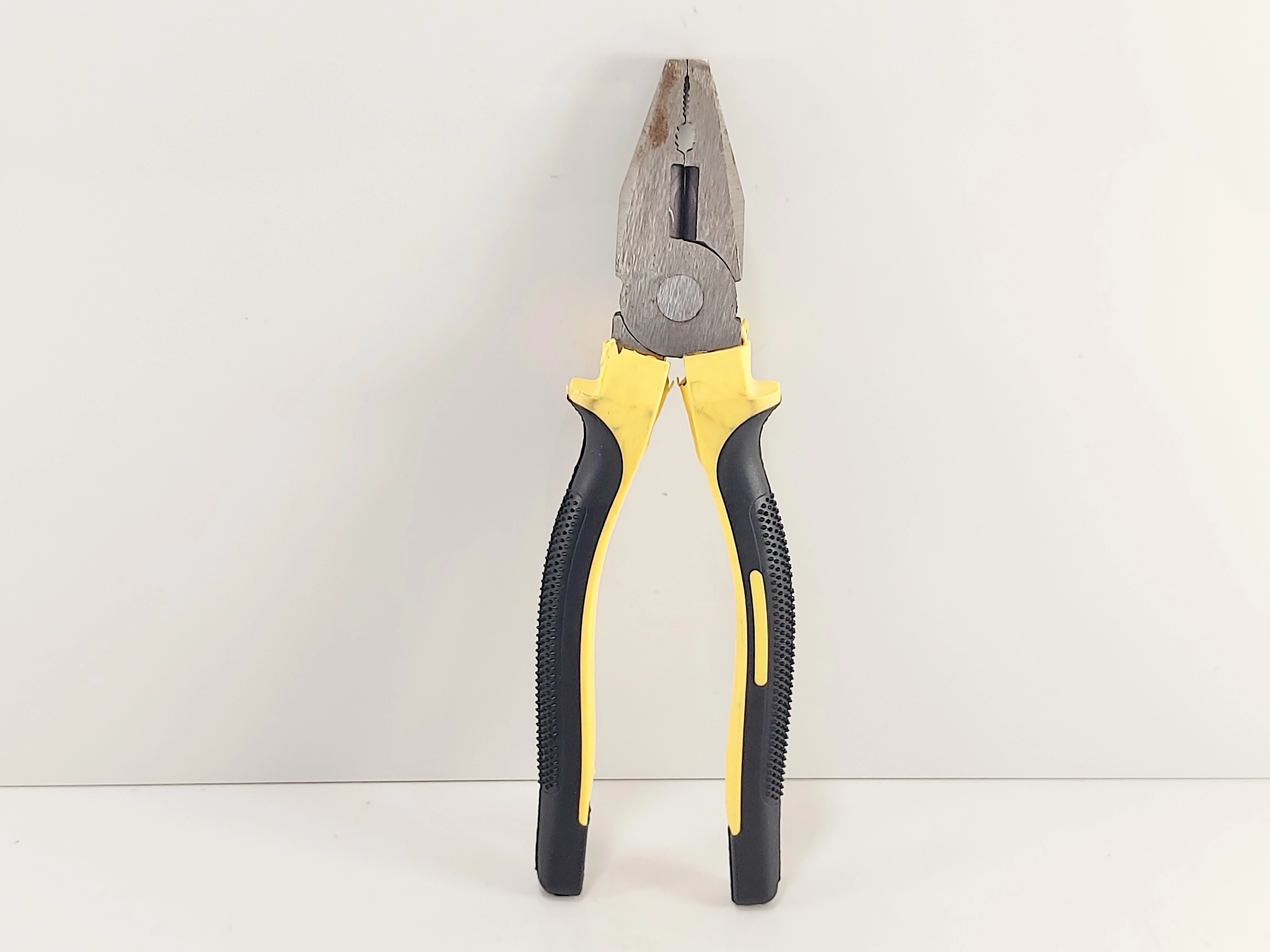 szczypce-uniwersalnae-kombinerki-starolecka-63-poznan-x