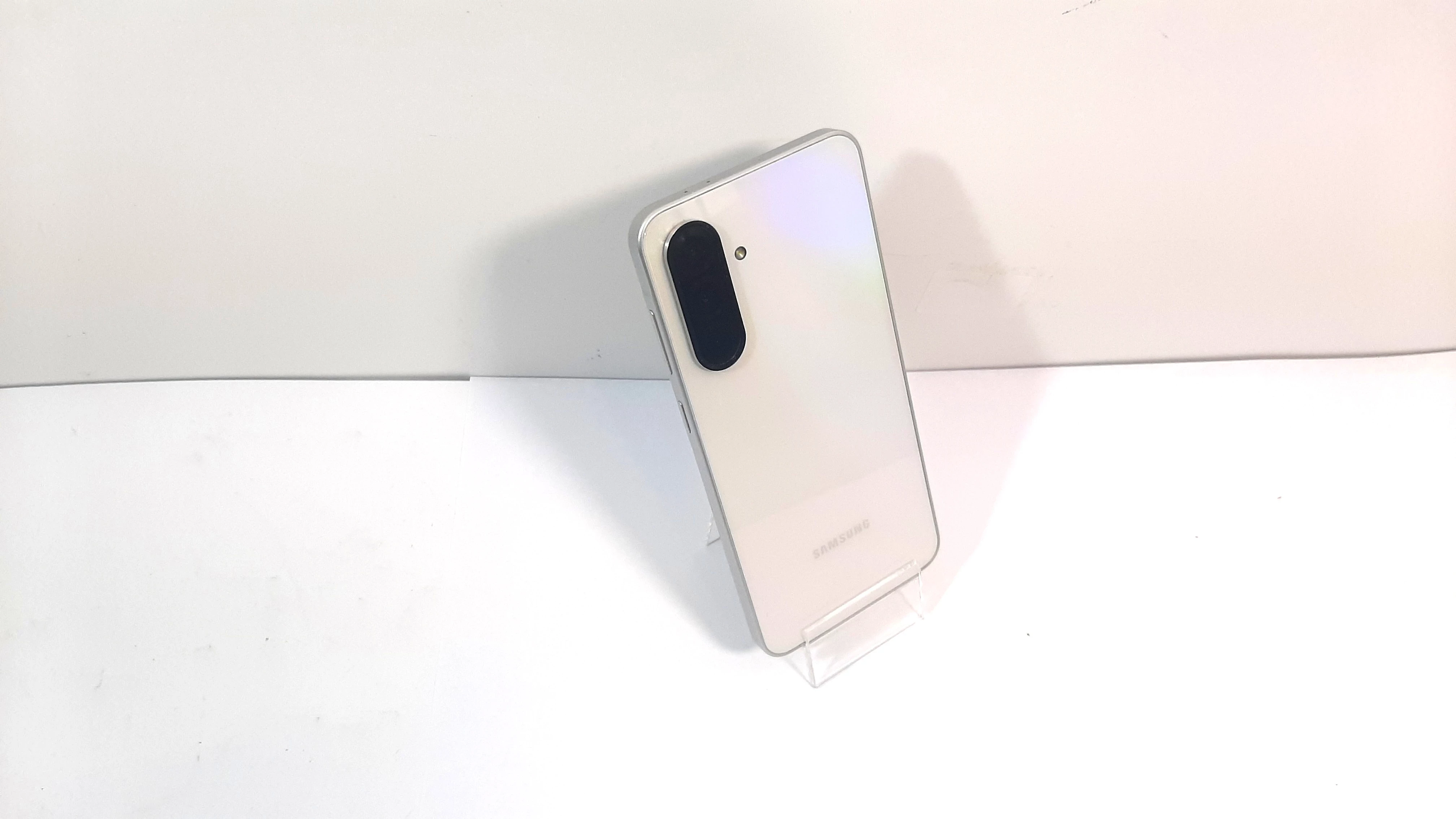 smartfon-samsung-galaxy-a36-5g-8256-gb-kod-producenta-sm-a366bzageue