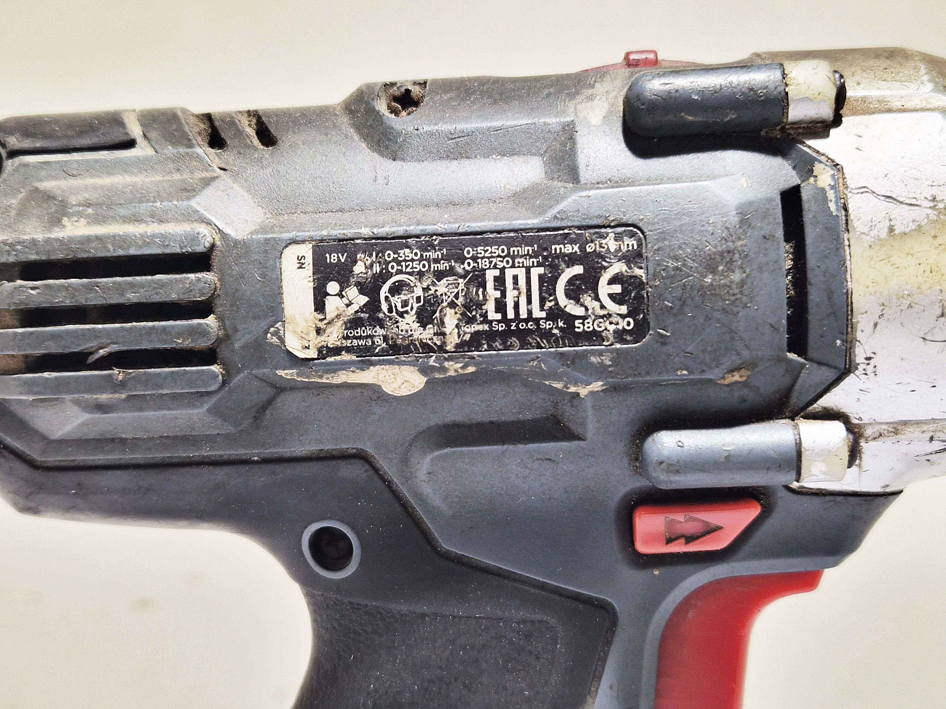 wkretarka-graphite-58g010-ladowarka-akumulator-rodzaj-silnika-204657-221321