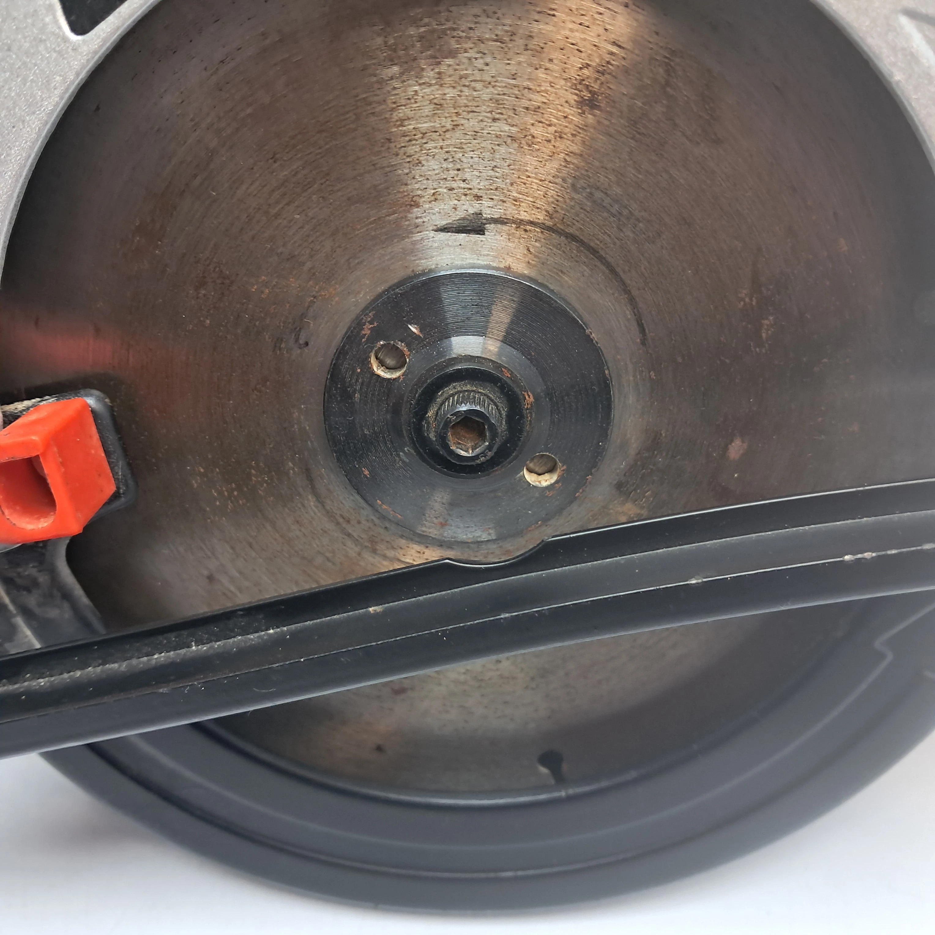 pila-tarczowa-graphite-58g488-ean-gtin-5907949420010